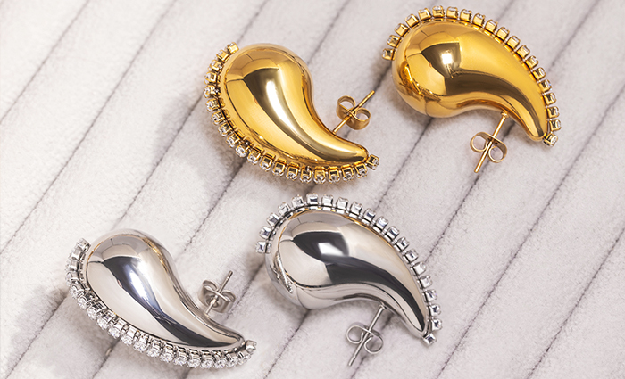 What do stainless steel jewellery suppliers mainly supply?